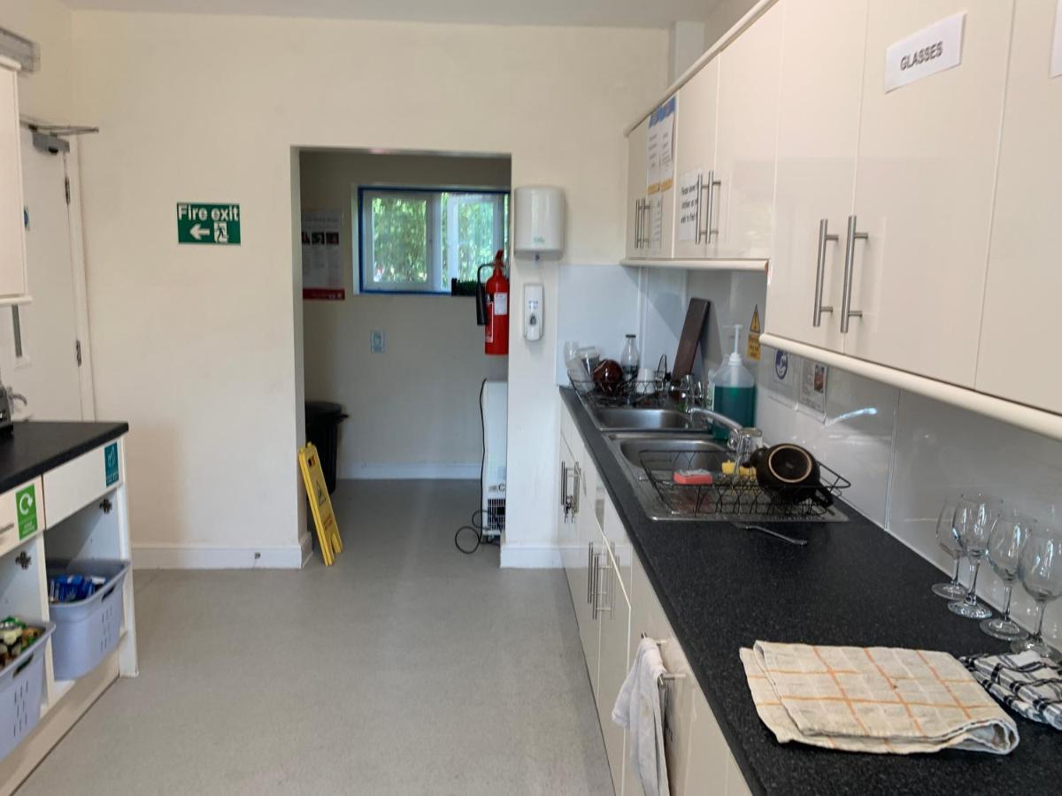 Stonehenge Hostel - Yha Affliated Cholderton Zewnętrze zdjęcie